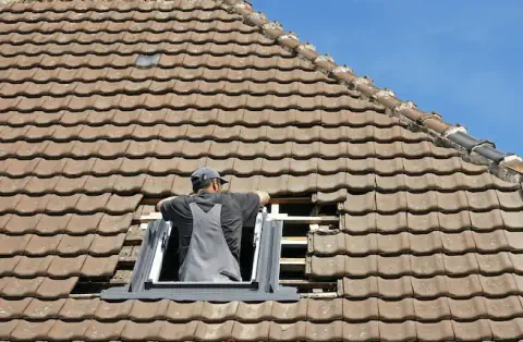 Pose de velux - La Coulonche